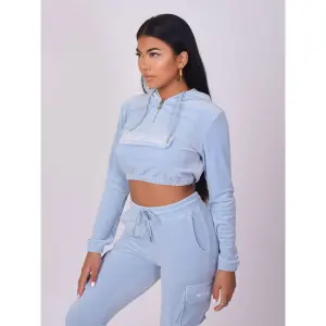 Kurzer Kapuzenpullover aus Samt für Frauen Project X Paris image-3