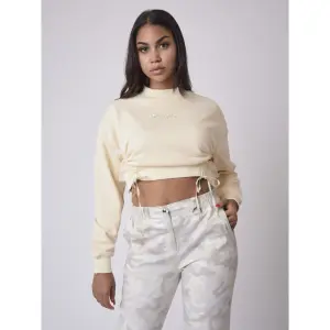 Korte basic elastische damesshirt Project X Paris image-1