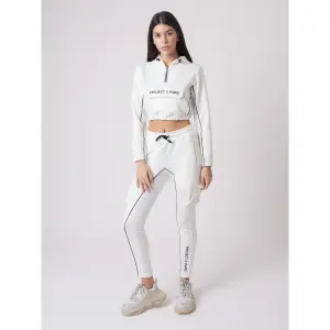 Pantalon de jogging piping et broderie contrastés simili cuir femme Project X Paris image-1