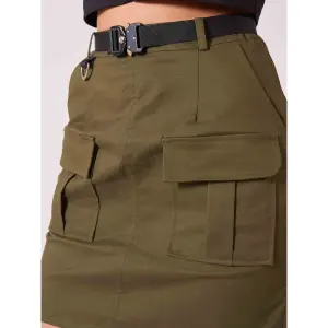 Kurzer Rock mit aufgesetzten Taschen für Frauen Project X Paris image-4
