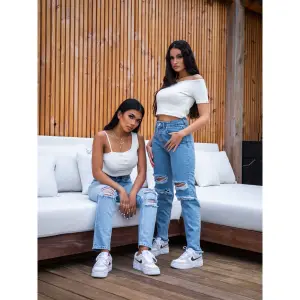 Asymmetrisch geborduurd dameshemdje met logo Project X Paris image-3