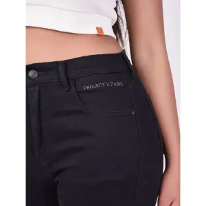 Raka utsvängda jeans med slits för kvinnor Project X Paris image-4