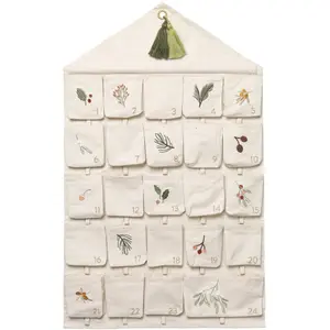 Muurkalender Fabelab Yule Greens embroidery