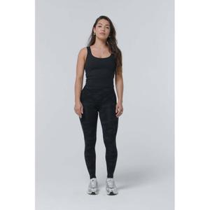 product/f/a/fabletics_lg1937944-4846_deep-navy_6.jpg