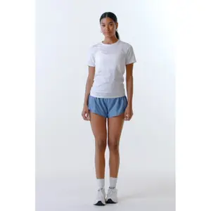 T-shirt femme Fabletics Feather Tech+ image-2