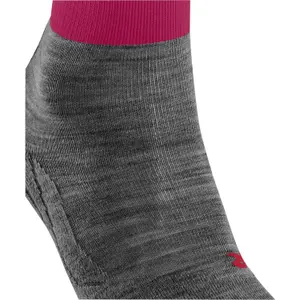 Meias femininas Falke TK2 Explore image-4