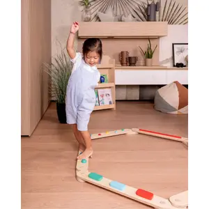 Tor przeszkód sensorycznych równowagi Family Nation Montessori image-2