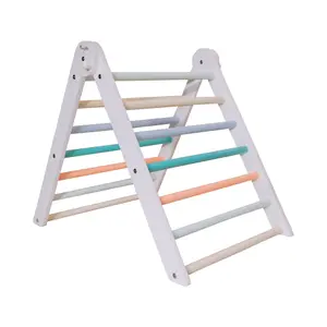 Triangolo Family Nation Montessori Pikler Sunny Beach Rainbow