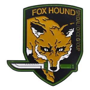 Solid metal figurine Fanattik Lingot Foxhound Insignia image-0