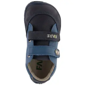 Sneakers Fare Bare All-Year image-2