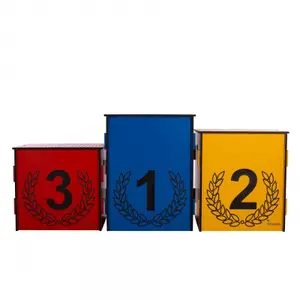 0501924-dreifarbige-siegerehrung-fenomel-blau-orange-rot-tu