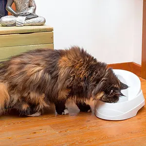 Abreuvoir pour chien et chat Ferplast Vega Sanitized image-2