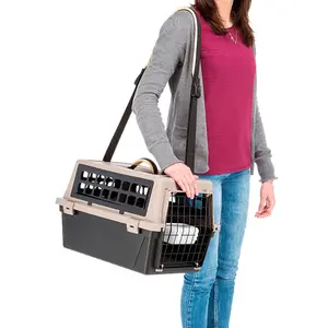 Transport crate for dogs and cats Ferplast Atlas 20 image-1