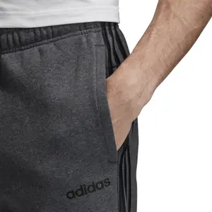 Pantalón de chándal adidas Essentials 3-Stripes Tapered image-3