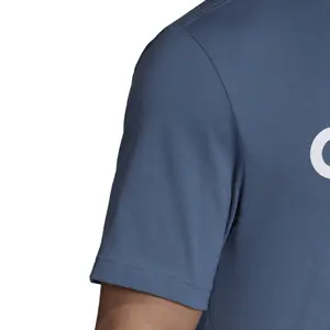 Camiseta adidas Essentials Linear Logo image-6