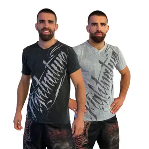 T-shirt med V-ringning Fightnature image-1