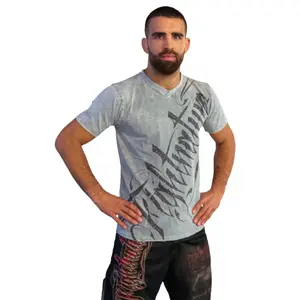 T-shirt med V-ringning Fightnature