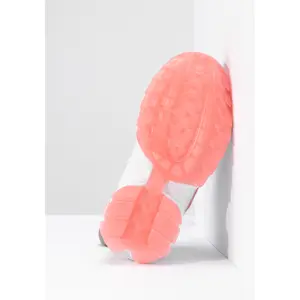 Girl sneakers Fila Disruptor image-4