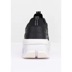 Sapatilhas de mulheres Fila Upgr8 image-3