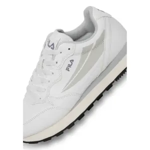 Sneakersy damskie Fila Hypert P image-5