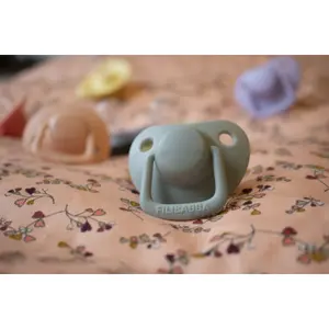 Set of 2 anatomic silicone baby teats Filibabba image-1