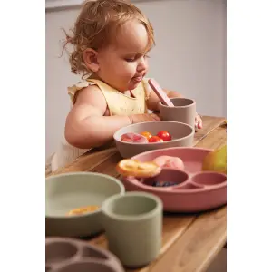Silicone bib with baby print Filibabba Chestnuts image-3