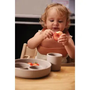 Silicone bib with baby print Filibabba image-2