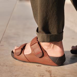 Sandali in pelle FitFlop Gogh image-3