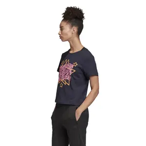 Camiseta de mujer adidas Must Haves Star image-4