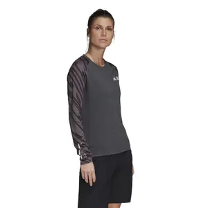 Felpa da donna adidas Terrex Trailcross image-6