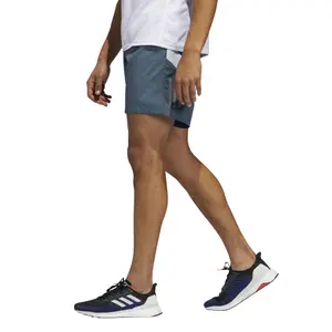 Pantalón corto adidas Own The Run image-4