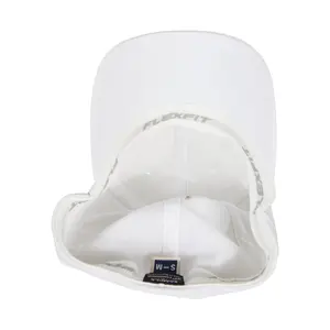Czapka baseball z recyklingowego poliestru Flexfit image-4