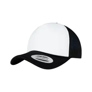 Curved brim trucker cap Flexfit Foam image-0