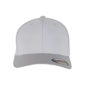 Wodoodporna czapka z daszkiem Flexfit Tech image-1