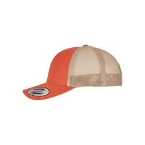 Retro pet Flexfit Trucker 2-Tone image-3