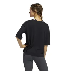 Camiseta de mujer adidas Badge of Sport Univ image-6