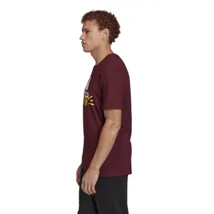 Camiseta adidas Doodle Basic Badge of Sport image-4