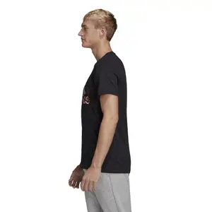 Camiseta adidas 8-Bit Badge of Sport image-4