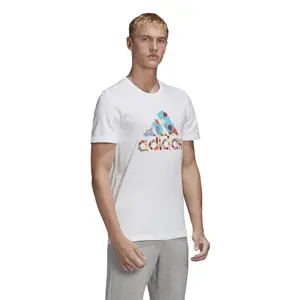 Camiseta adidas 8-Bit Badge of Sport image-3
