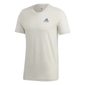 Camiseta adidas Doodle Emblem image-0