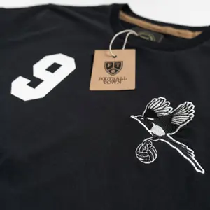 T-Shirt Football Town The Magpie 9 image-1