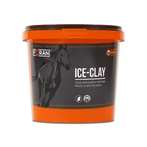 035090380-erfrischende-tonerde-fur-pferde-foran-ice-clay-schwarz-8-kg