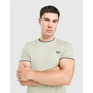 T-shirt med dubbel kontrasterande kant Fred Perry image-4