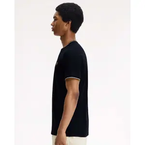 T-Shirt mit doppeltem kontrastierendem Besatz Fred Perry image-3