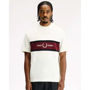 T-shirt κεντητό πάνελ Fred Perry image-1