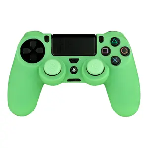 Silicone protective case with glow-in-the-dark grips for controller FR-TEC PS4 image-0