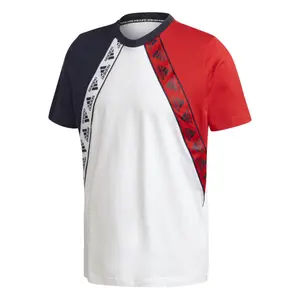 Camiseta adidas Must Haves Graphic image-1
