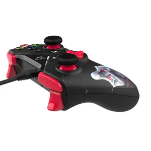 Manette de jeu filaire usb pour pc avec câble Freaks & Geeks Assassin's Creed image-1