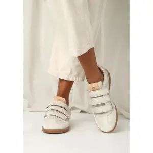 Metallic Effect Leather Trainers Women Fred de la Bretoniere Pearl Valencia image-6