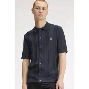 T-shirt Fred Perry Tonal Vertical stripe image-2